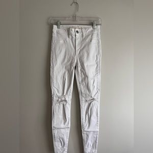 American Eagle Distressed Jeans